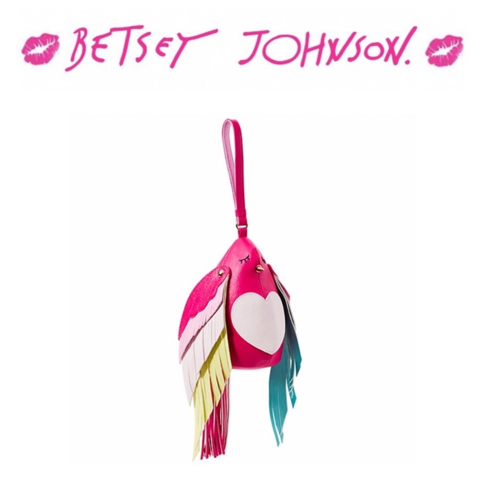 *RARE* Betsey Johnson Bird is the word Fushia wristlet